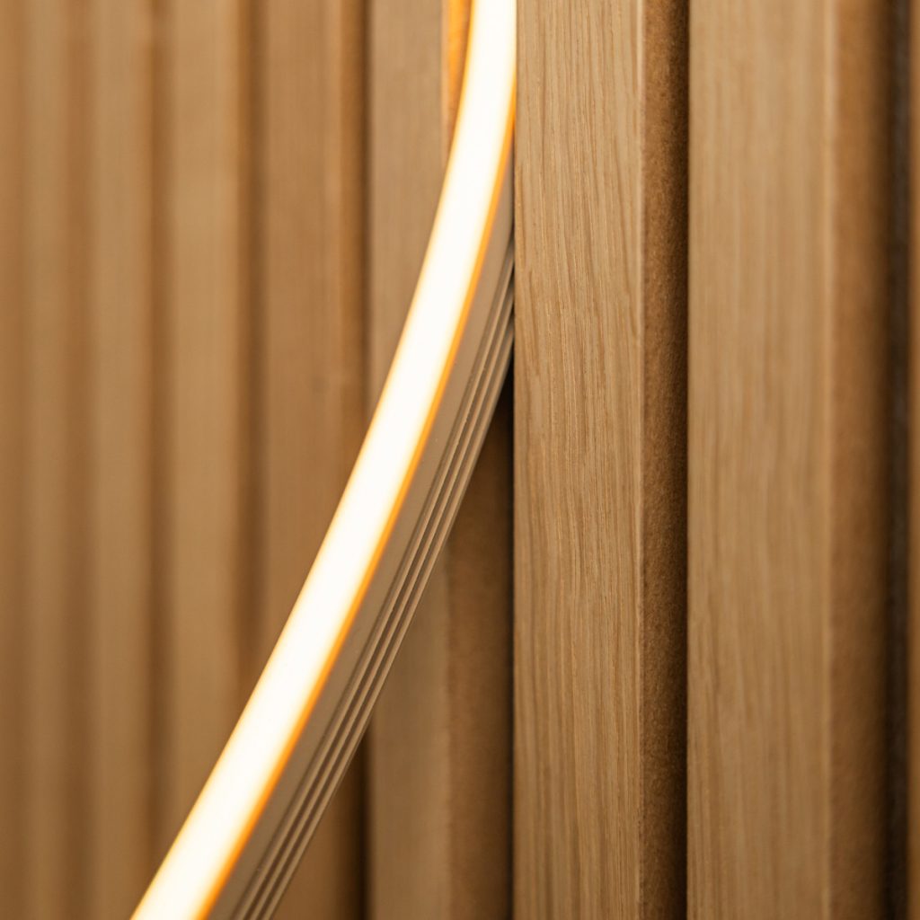 Afbeelding 3 van 3 in Lumi LED galerie