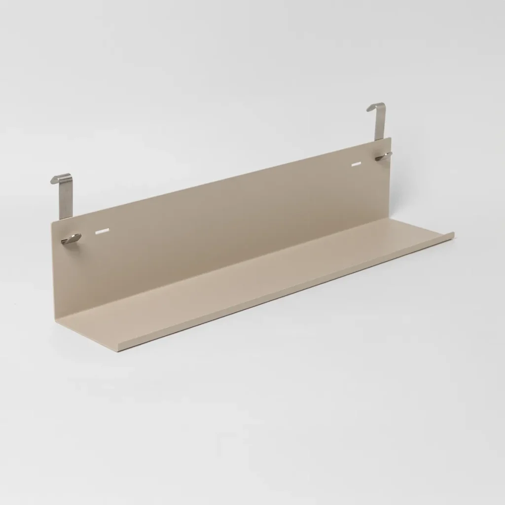 Afbeelding 3 van 8 in EMBRACE | Nell Metal Shelf galerie